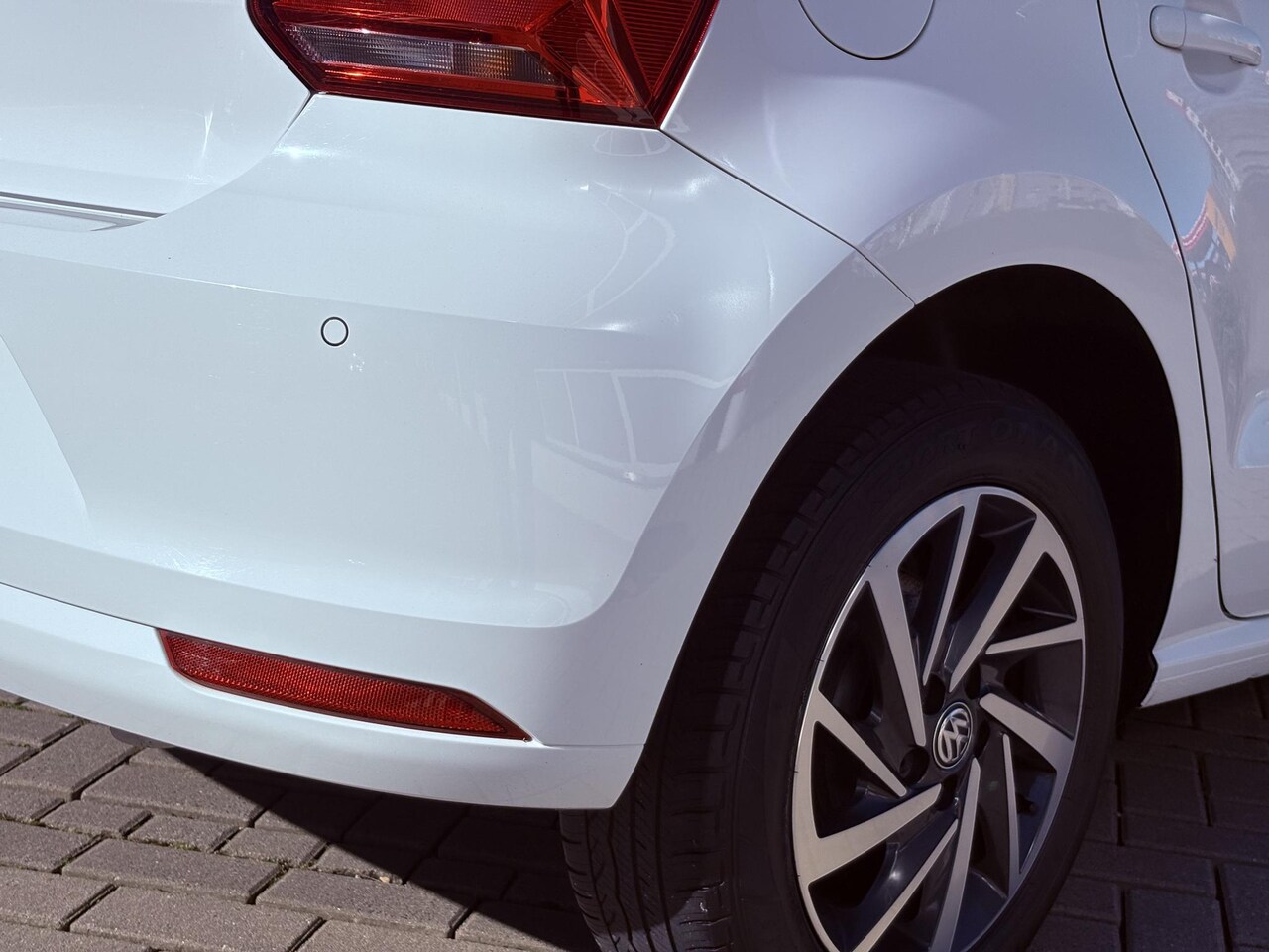 Volkswagen Polo - 1.0 SOUND edition | Facelift | BEATS | Climate control | stoelverwarmin