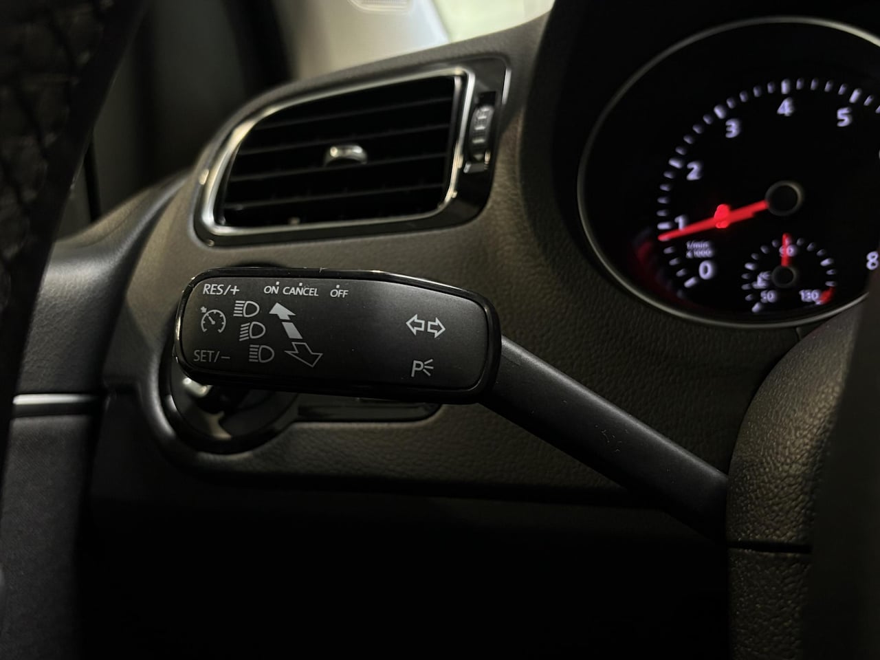 Volkswagen Polo - 1.0 SOUND edition | Facelift | BEATS | Climate control | stoelverwarmin