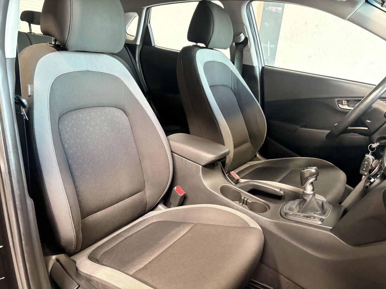 Hyundai Kona - 1.0 T-GDI Comfort | STUURVERWARMING | CARPLAY | TREKHAAK |