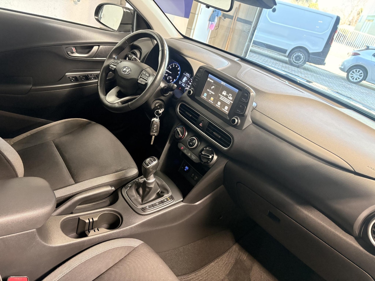 Hyundai Kona - 1.0 T-GDI Comfort | STUURVERWARMING | CARPLAY | TREKHAAK |