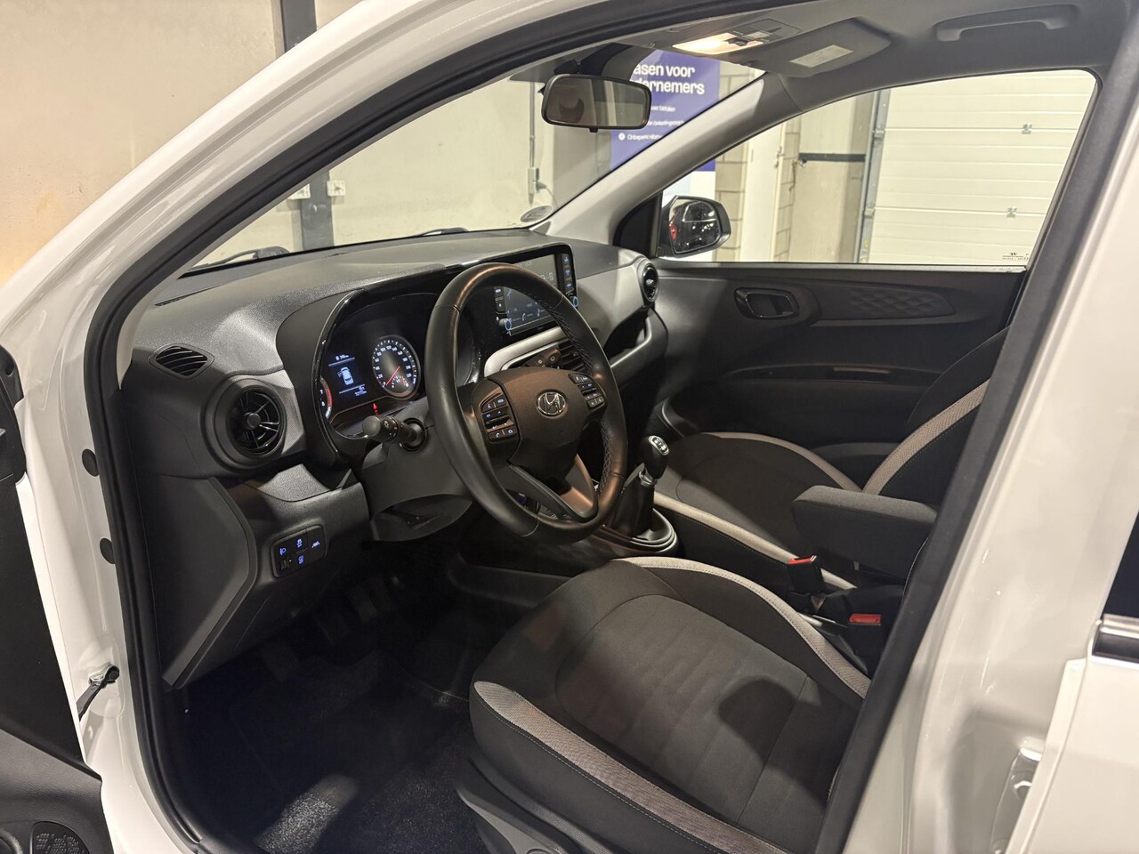Hyundai i10 - 1.0 Comfort Smart 5-zits | Apple CarPlay | Climate Control | Stoel- & Stuurverwarming