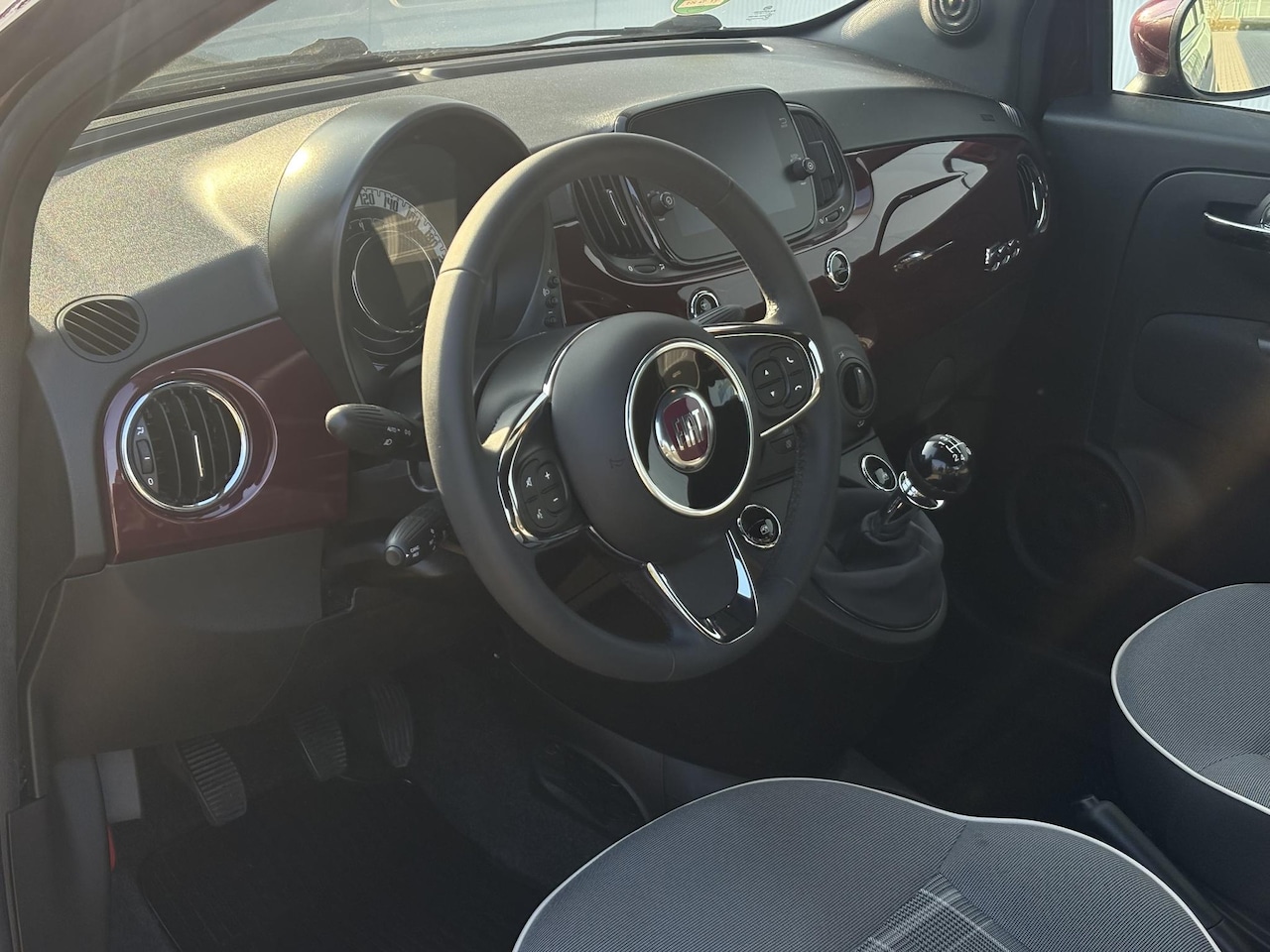 Fiat 500 - 1.2 Lounge | Carplay | Cruise | airco | lage kilometerstand