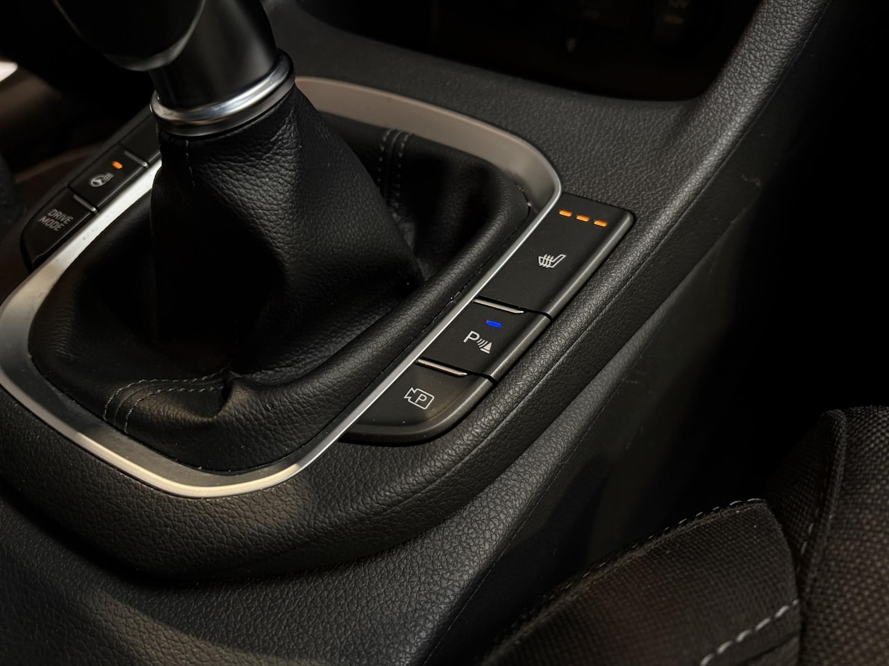 Hyundai i30 - 1.0 T-GDi MHEV Comfort Smart nw. model | Carplay | stuurverw.| Stoelverw. | Camera | trekh