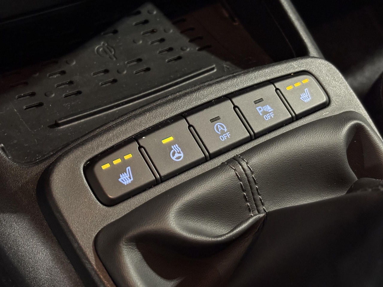 Hyundai i10 - 1.0 Comfort Smart 5-zits | Apple CarPlay | Climate Control | Stoel- & Stuurverwarming