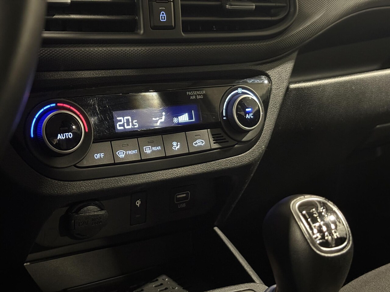 Hyundai i10 - 1.0 Comfort Smart 5-zits | Apple CarPlay | Climate Control | Stoel- & Stuurverwarming