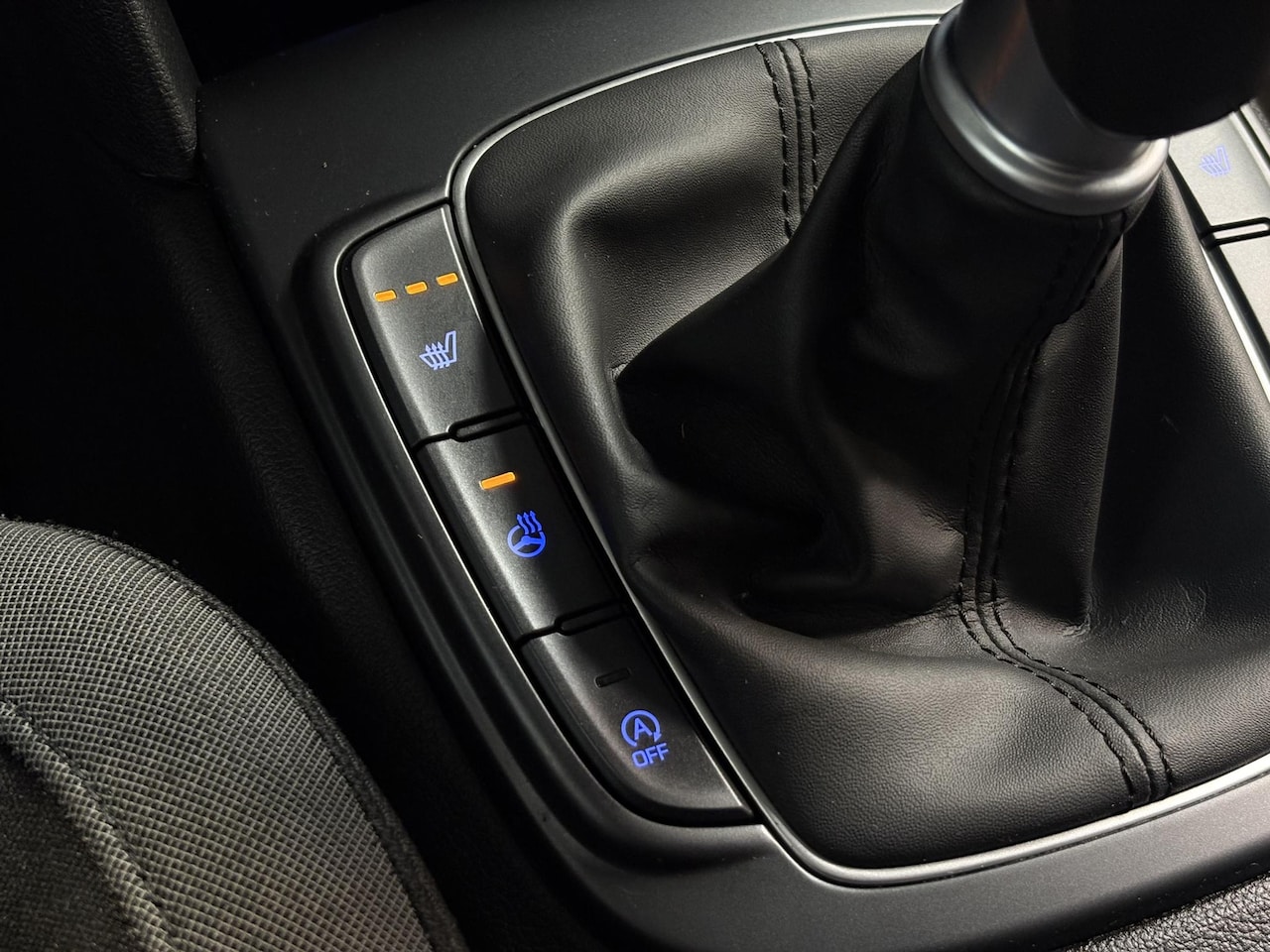 Hyundai Kona - 1.0 T-GDI Comfort | STUURVERWARMING | CARPLAY | TREKHAAK |