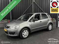 Suzuki SX4 - 1.5 Base Airco|Trekhaak|Carplay|Pirelli|Apk Nieuw