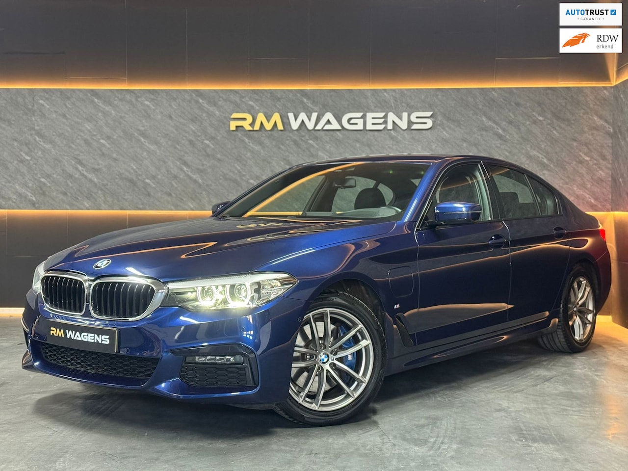 BMW 5-serie - 530e iPerformance High Executive|M-SPORT|H&K - AutoWereld.nl