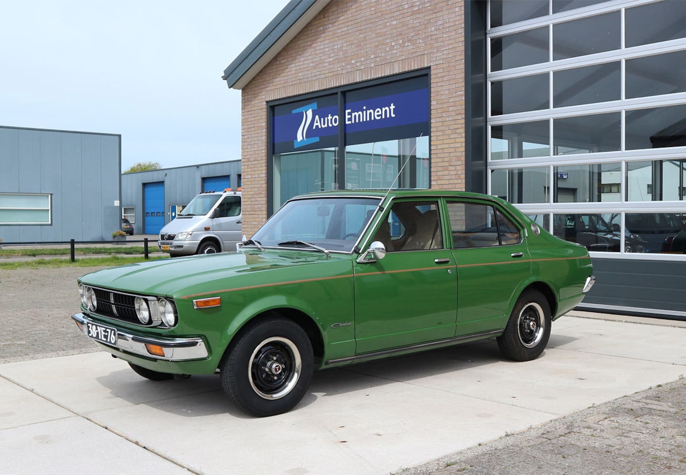 Toyota Carina - 1.6 De Luxe automaat Volledig gerestaureerd - AutoWereld.nl