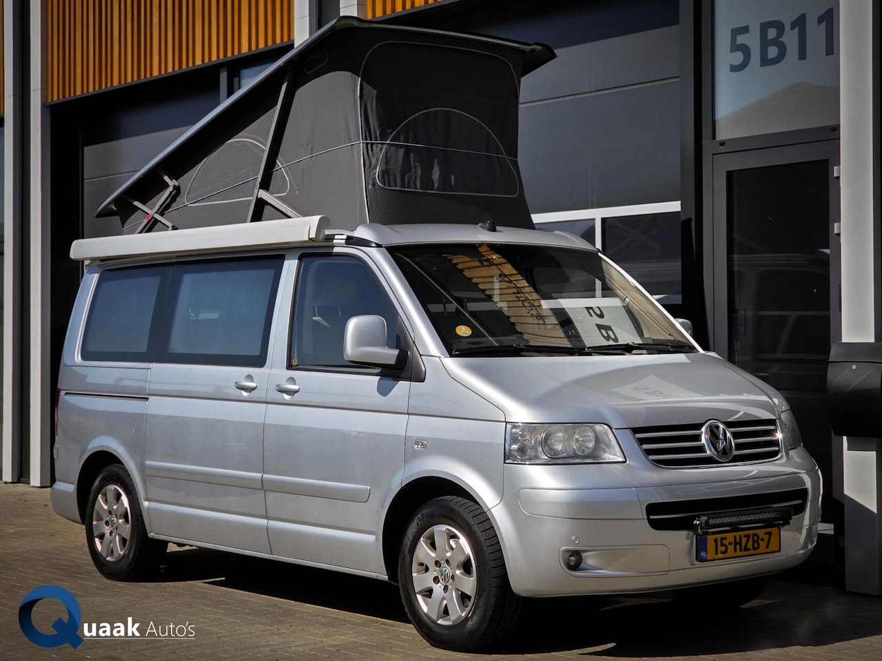 Volkswagen Transporter Kombi - 2.5 TDI 300 Comf.l. 2.5 TDI 300 Comf.l. - AutoWereld.nl