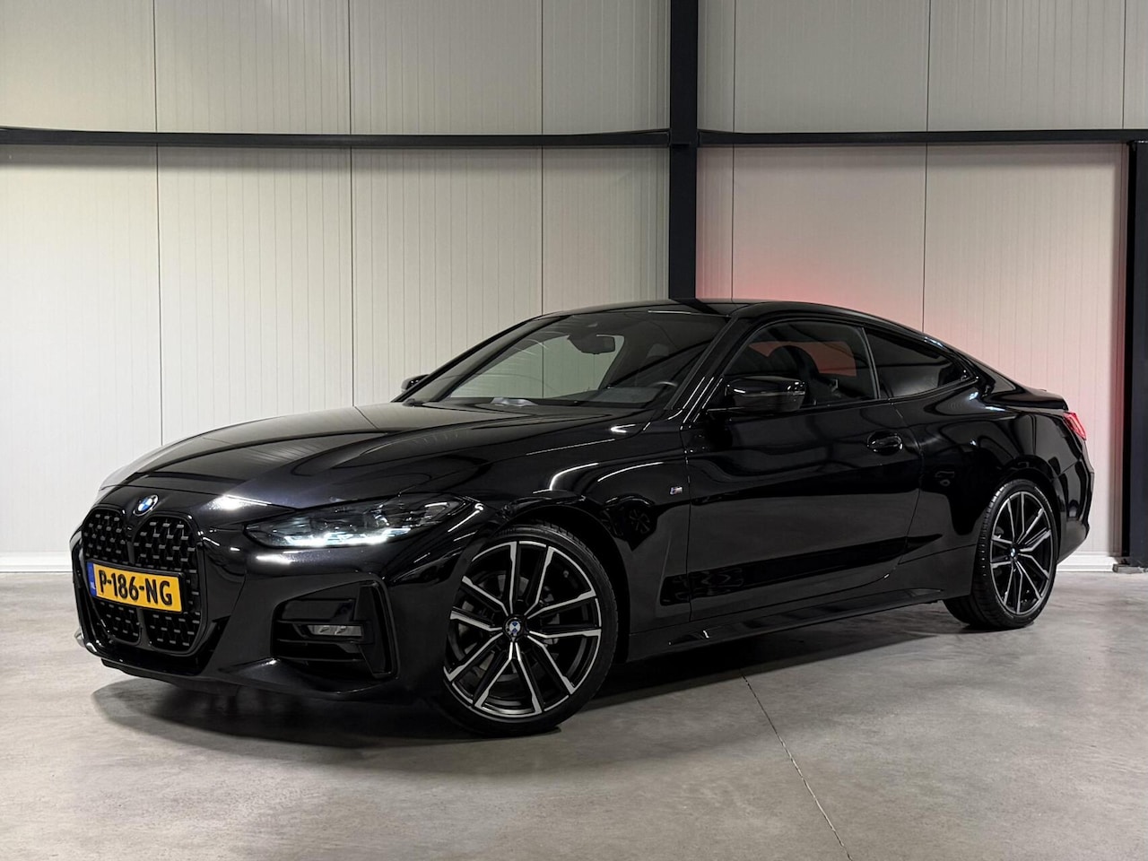 BMW 4-serie Coupé - 420i M-sport High Executive Winter Pack - AutoWereld.nl