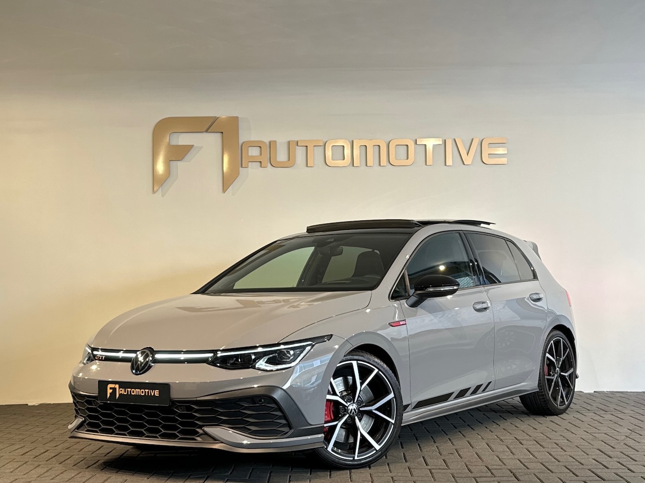 Volkswagen Golf - 2.0 TSI GTI Clubsport Pano|HuD|H&K|IQ|Camera - AutoWereld.nl