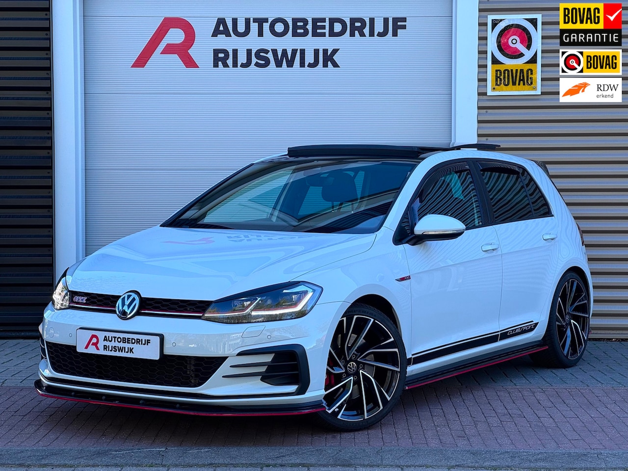 Volkswagen Golf - 2.0 TSI GTI Performance Pano/Camera/Keyless - AutoWereld.nl
