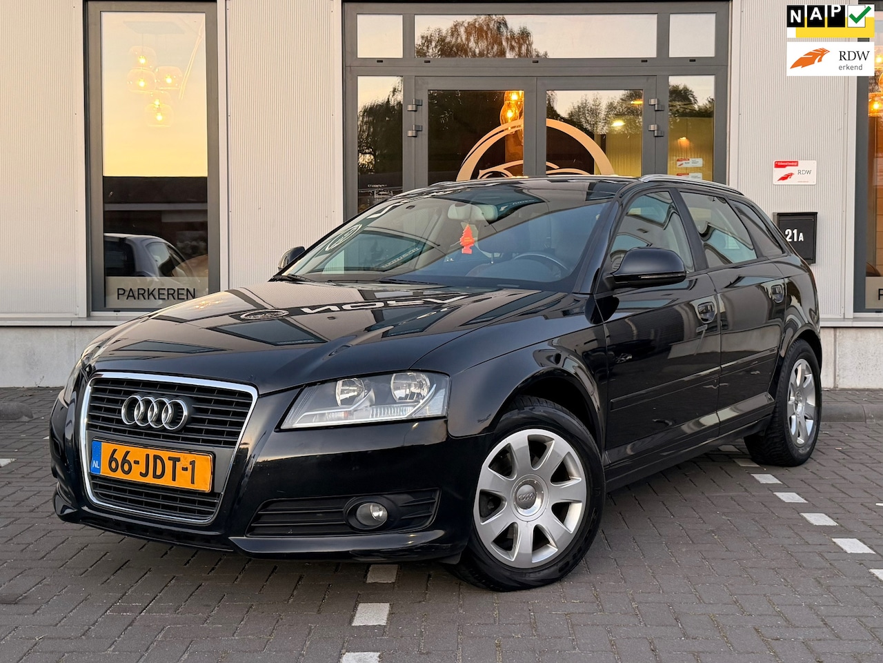 Audi A3 Sportback - 1.4 TFSI Ambiente Pro Line|Automaat|Leer|Navi - AutoWereld.nl