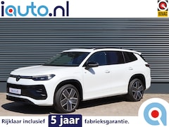 Volkswagen Tayron - 1.5 eHybrid 272PK R-Line Black Style IQ.Light/Pano/Keyless/Camera/DCC/ACC/ Dodehoek/20"/Tr
