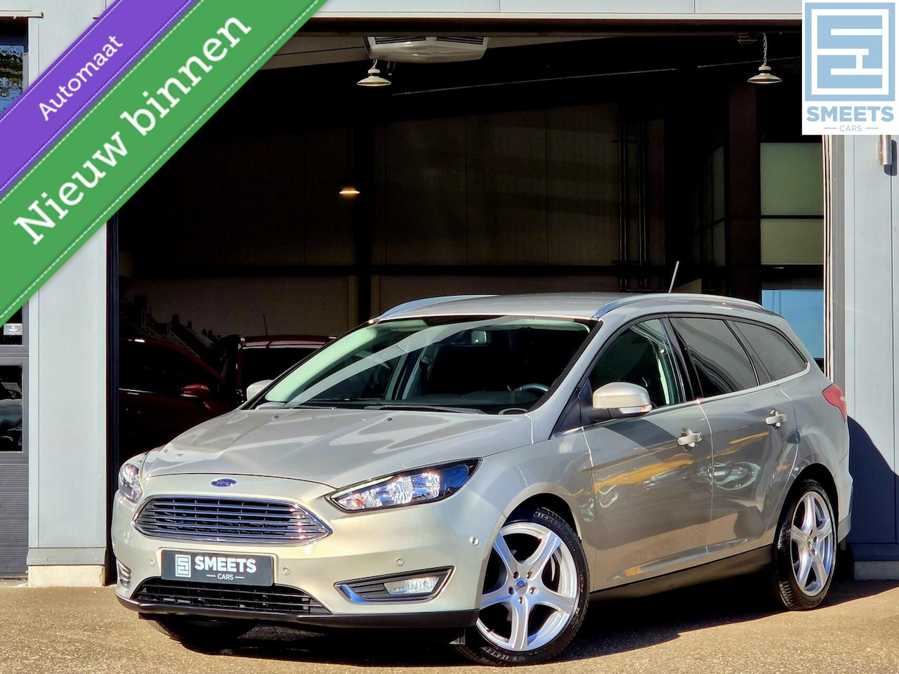 Ford Focus Wagon - 1.0 EcoB. Titanium Business Automaat |Navi - AutoWereld.nl