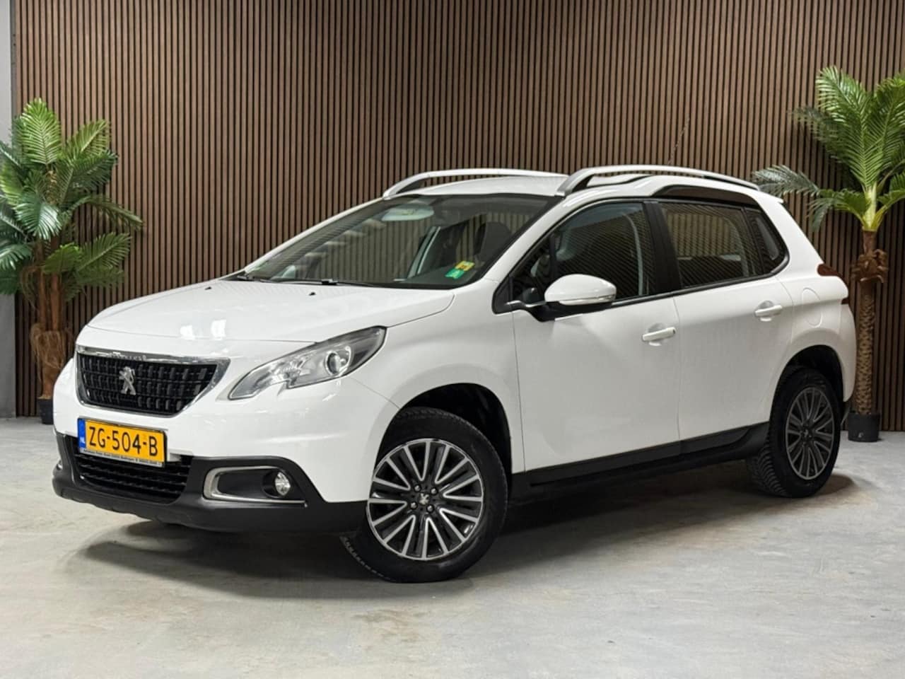 Peugeot 2008 - 1.2 PureTech Allure 1.2 PureTech Allure - AutoWereld.nl