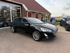 Ford Focus - 1.0 TITANIUM BUSINESS Origi NL/Winter Pakket/Cruise Control