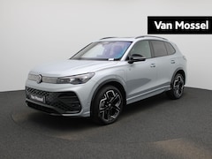Volkswagen Tiguan - 1.5 eHybrid R-Line Edition 272 PK | SoH 100% | Panoramadak | Trekhaak | Navigatie Groot |