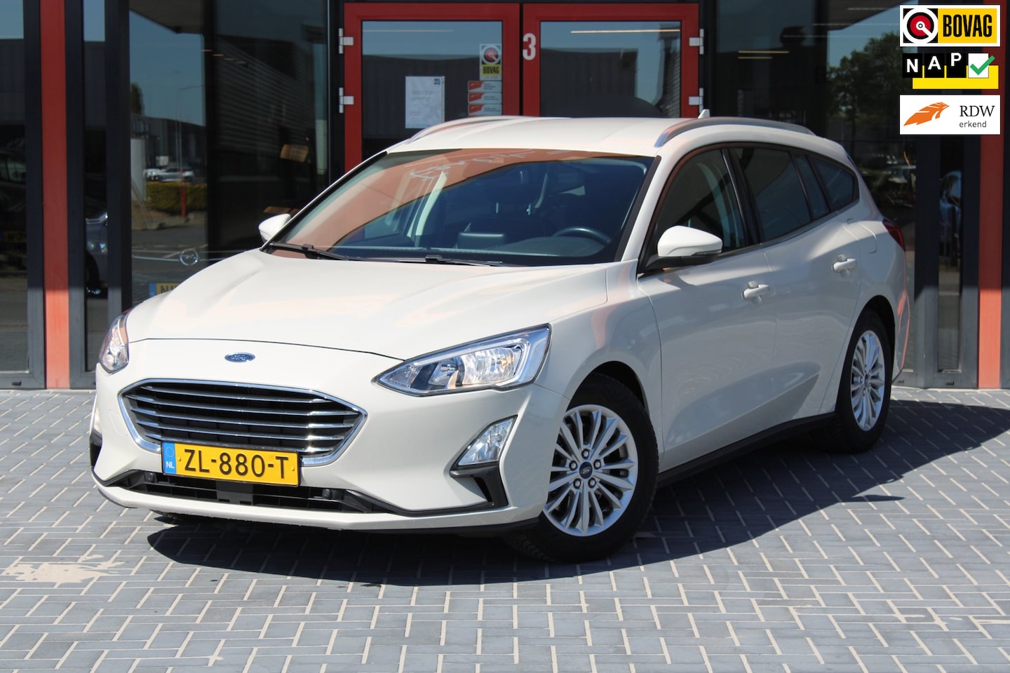 Ford Focus Wagon - 1.5 EcoBoost Titanium Business 1.5 EcoBoost Titanium Business, Trekhaak, Navigatie Apple Carplay/Android Auto, Climate co - AutoWereld.nl