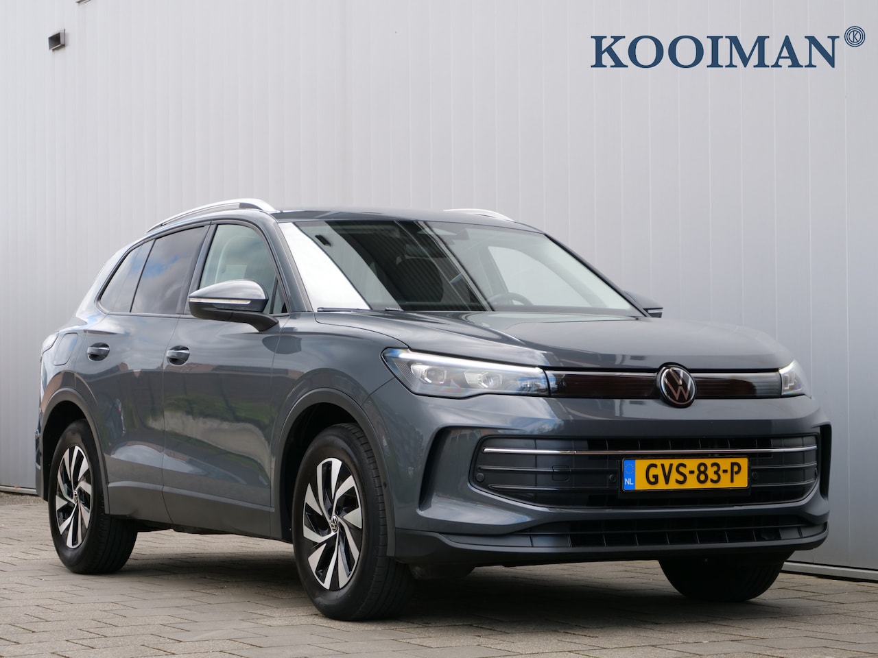 Volkswagen Tiguan - 1.5 eTSI Life Edition 150 Pk Automaat DAB / Apple Carplay / Camera / Trekhaak - AutoWereld.nl