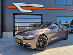 BMW 3-serie - 320i EfficientDynamics Edition Business