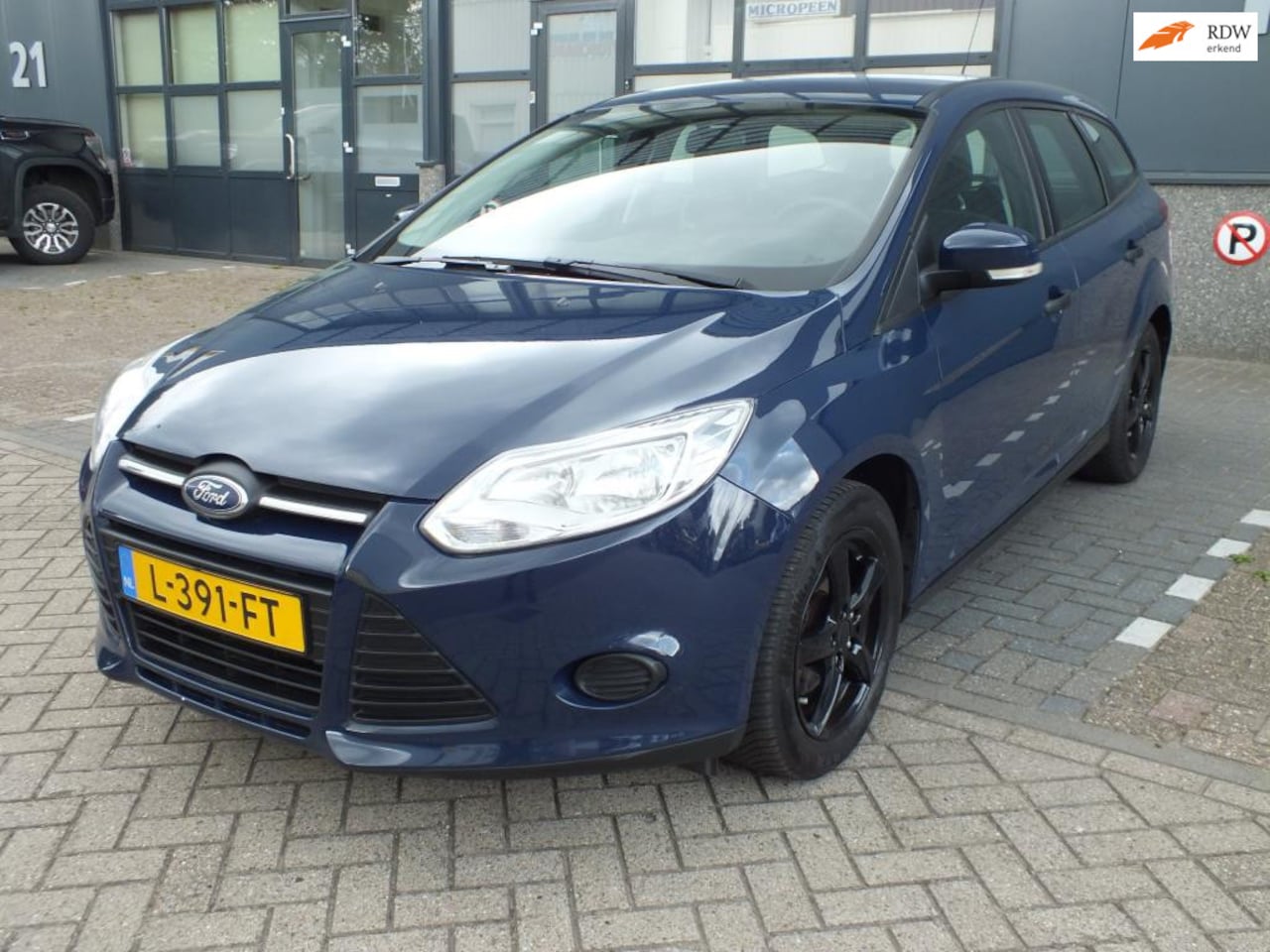 Ford Focus Wagon - 1.0 EcoBoost Trend!2013!Airco!Nieuwe Distributieriem+wp - AutoWereld.nl