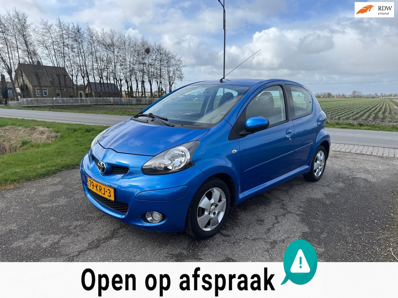 Toyota Aygo - 1.0-12V Dynamic Blue automaat 5DRS AIRCO - AutoWereld.nl