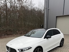 Mercedes-Benz A-klasse - 200 Business Solution AMG Night Upgrade NAP SFEER