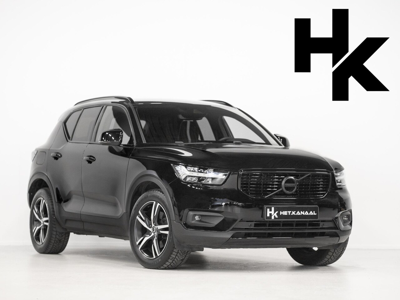 Volvo XC40 - 2.0 T5 AWD R-Design Black Edition Stoelv Cruise - AutoWereld.nl