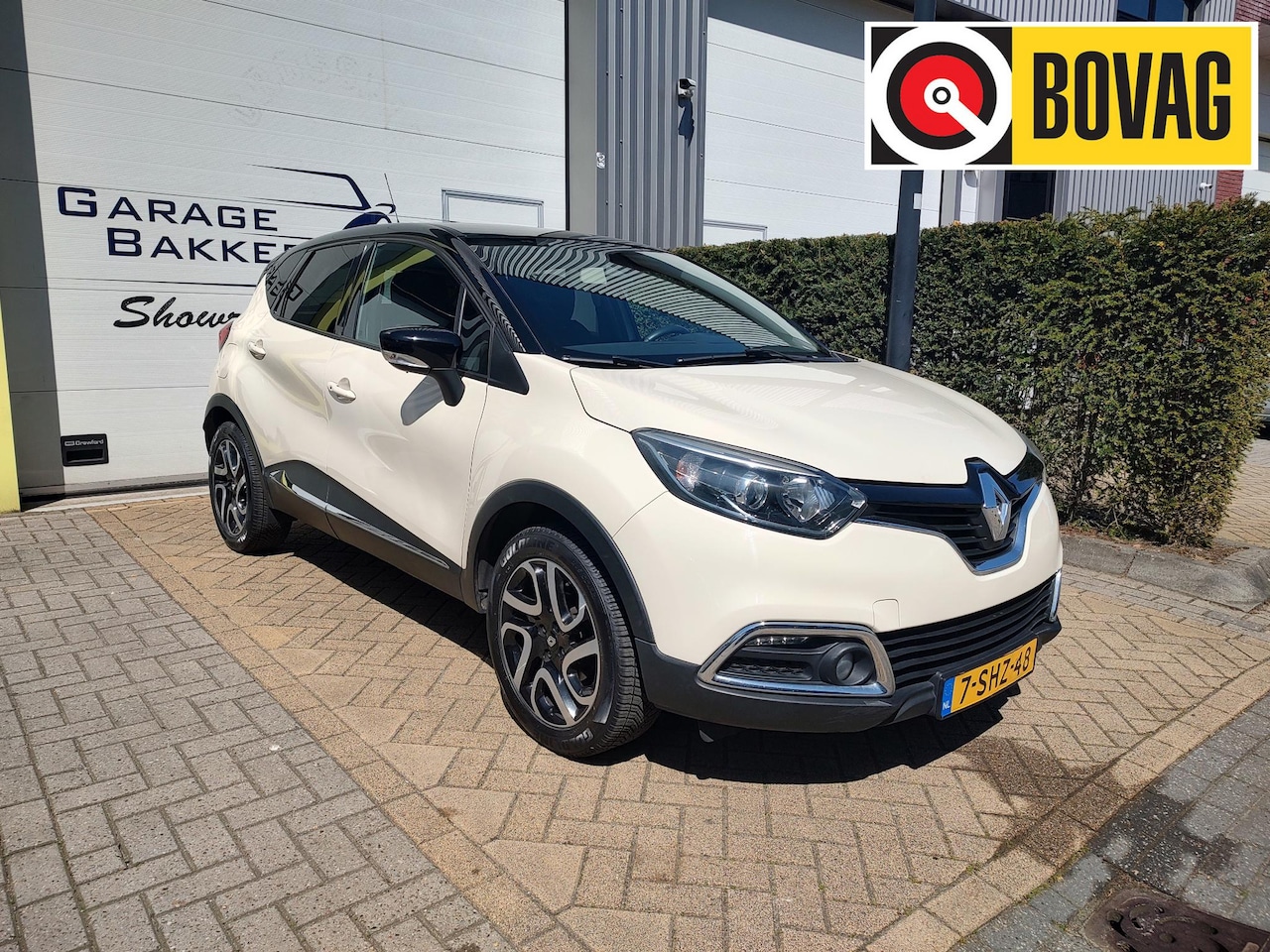 Renault Captur - 0.9 TCe Dynamique Navigatie Cruise-Control Bluetooth All-Season Nieuwe Distributieketting - AutoWereld.nl