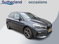 BMW 2-serie Active Tourer - 225xe iPerformance Executive | Trekhaak | Stoelverwarming | Camera