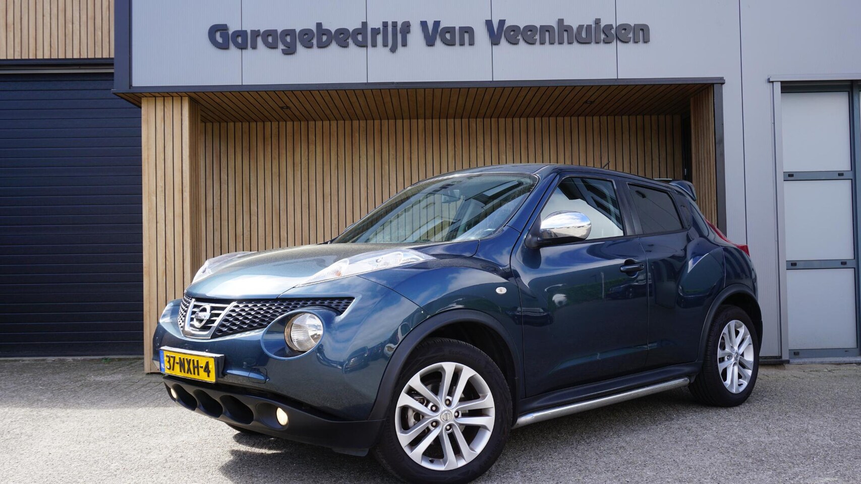 Nissan Juke - 1.6 116pk Acenta automaat Clima cruise trekhaak side bars *168722km* NL auto 2de eign *Goe - AutoWereld.nl