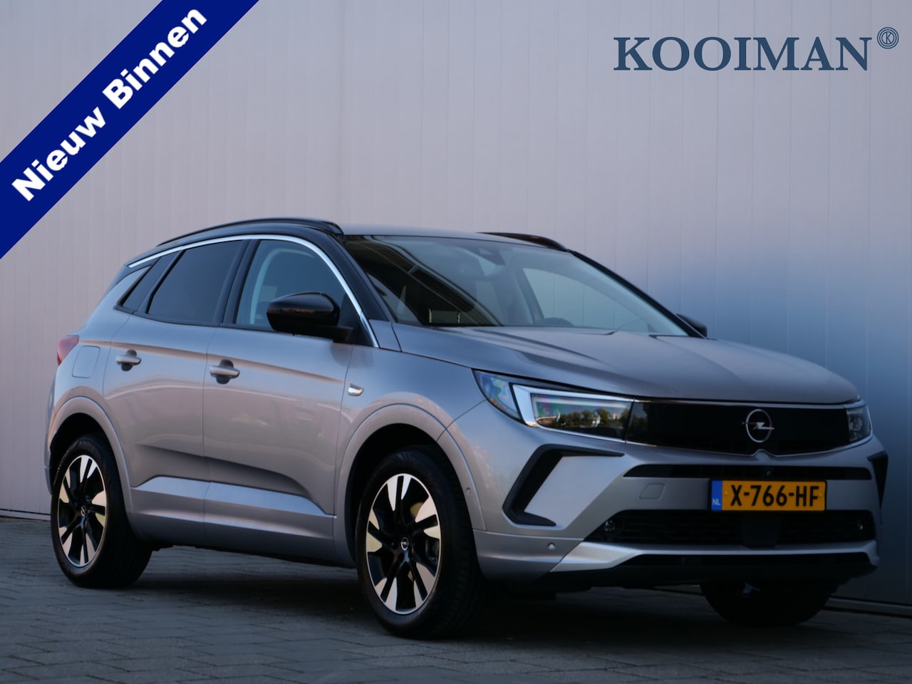 Opel Grandland - 1.2 Turbo Ultimate 130 Pk Automaat Navi / DAB / Apple Carplay / Camera / Winterpakket / Tr - AutoWereld.nl