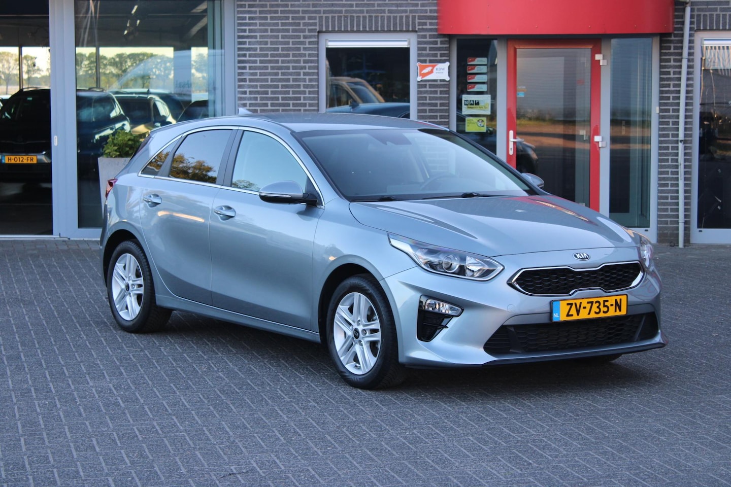 Kia Cee'd - Ceed 1.0 T-GDi DynamicLine Camera/Navi/AppleAndroid - AutoWereld.nl