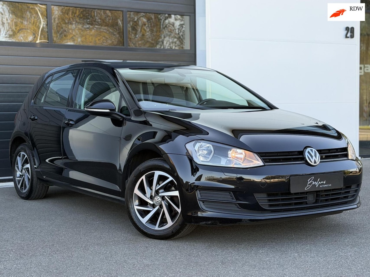 Volkswagen Golf - 1.2 TSI Edition Panodak | ACC | Automaat - AutoWereld.nl