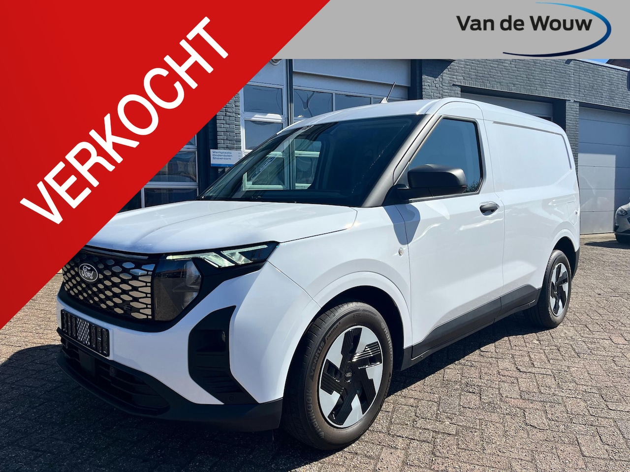 Ford Transit Courier - E-Transit Trend 44 kWh Fab.gar. t/m 10-2031 - AutoWereld.nl