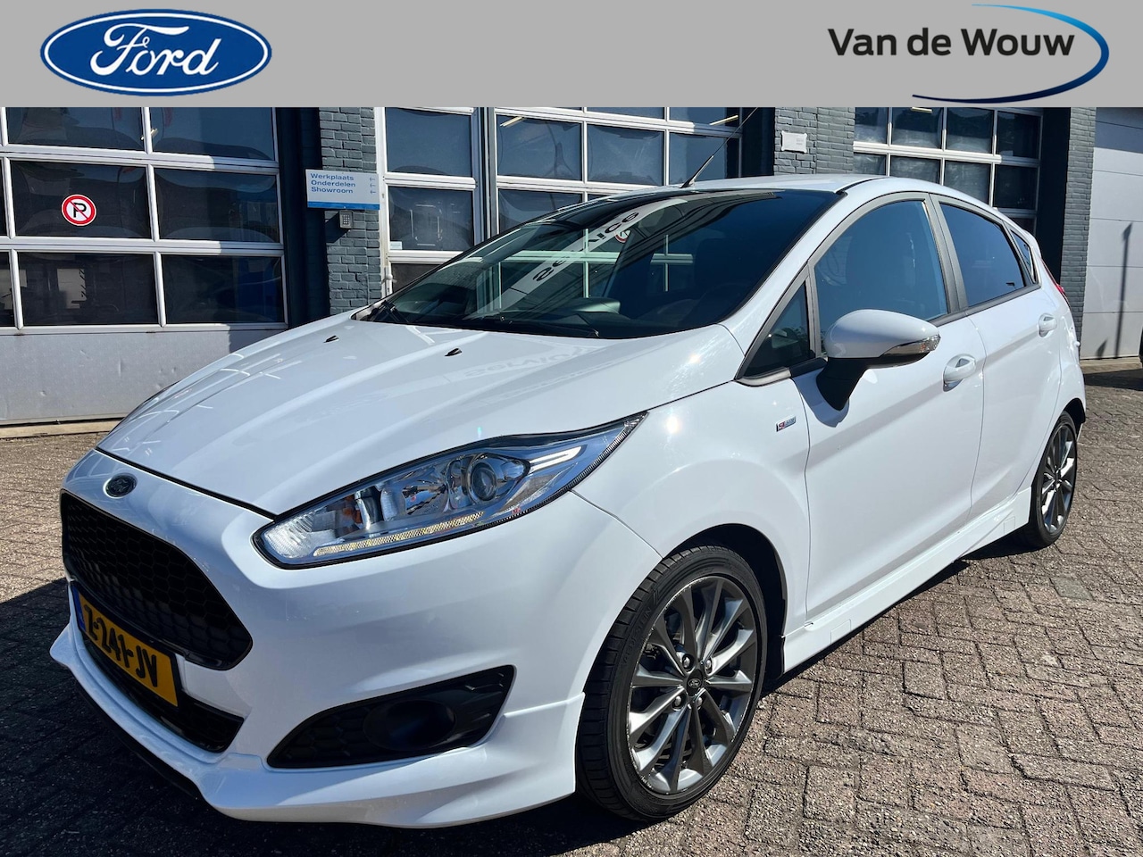 Ford Fiesta - ST-Line 100PK l Nw Distriem bij aflevering l - AutoWereld.nl