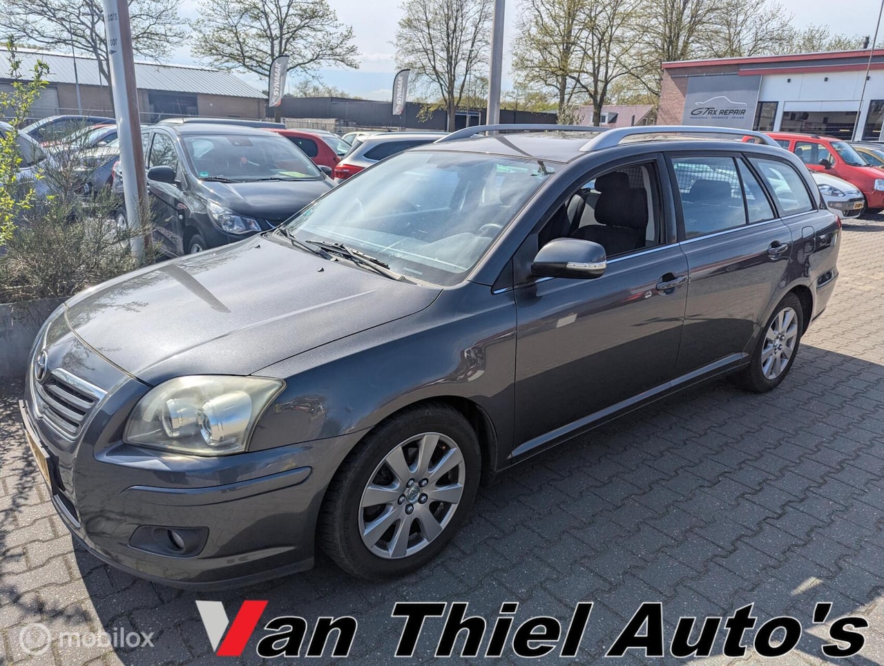 Toyota Avensis Wagon - 1.8 VVTi Luna Business navi airco - AutoWereld.nl