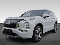 Mitsubishi Outlander - 2.4 PHEV Instyle+ Tot € 6.500, - VOORDEEL