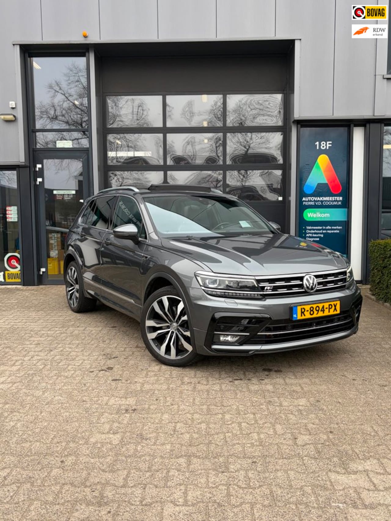 Volkswagen Tiguan - 2.0 TSI 4Motion Highline DSG Pano R-line 360 ACT - AutoWereld.nl