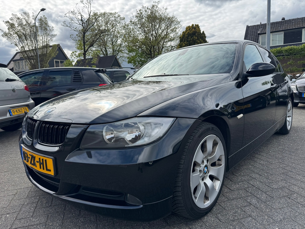 BMW 3-serie - 318i Business Line 318i Business Line 143pk,Apk 13/6/27,Airco,Cruise,Nap - AutoWereld.nl