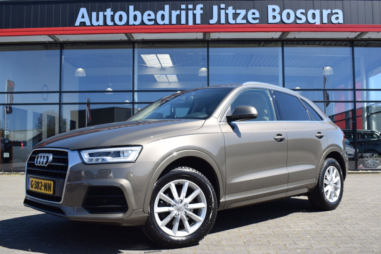 Audi Q3 - 1.4 TFSi Automaat Adrenalin Bi-Xenon | Vol Leder | Full Map Navi | Trekhaak | Camera | Sto - AutoWereld.nl
