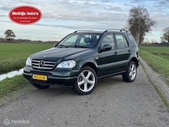 Mercedes-Benz M-klasse - 320 Benzine Youngtimer Automaat Super nette staat