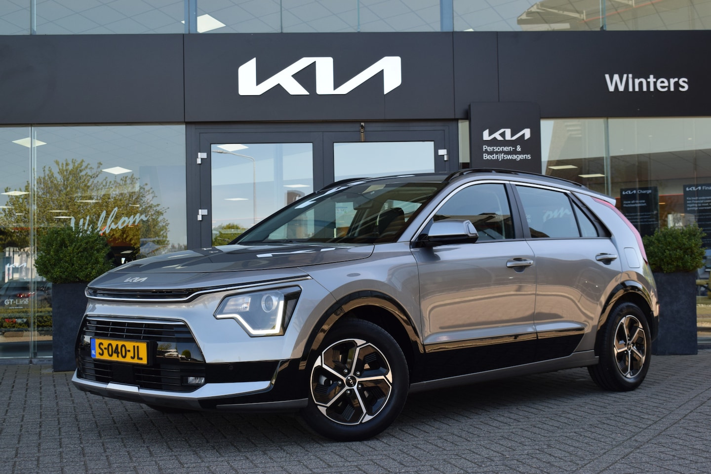 Kia Niro - 1.6 GDi Hybrid DynamicLine | Trekhaak | Navigatie | Apple Carplay + Android Auto | Tot 10J - AutoWereld.nl
