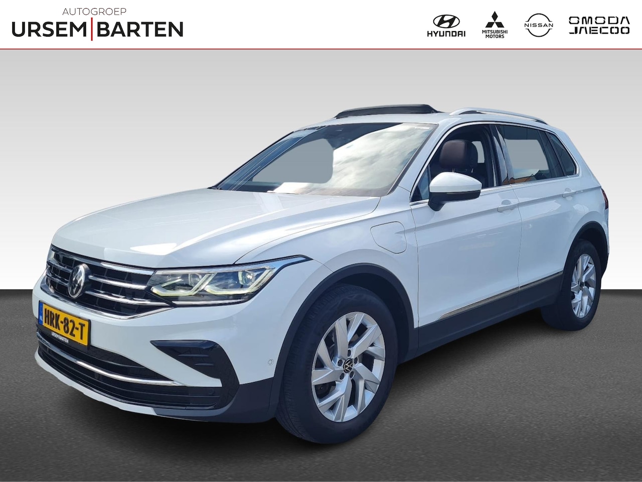 Volkswagen Tiguan - 1.4 TSI eHybrid R-Line Business+ | PHEV | volleder | schuifdak | Virtual Cockpit | blind-s - AutoWereld.nl