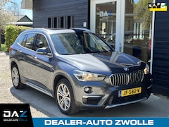 BMW X1 - sDrive20i Aut/Ecc/Leer/Navi/Pano