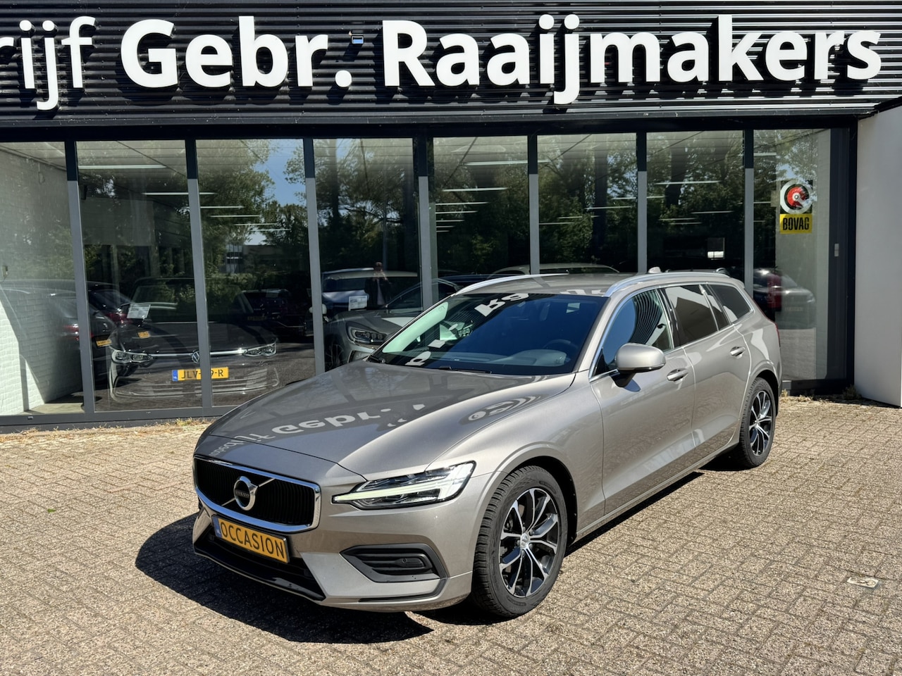 Volvo V60 - 2.0 D3 Momentum*Navigatie*Leder*EXPORT/ EX BPM* - AutoWereld.nl