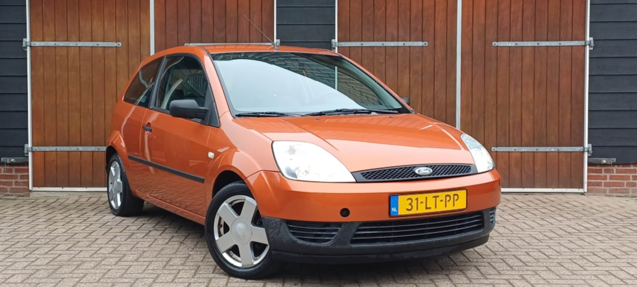 Ford Fiesta - 1.25-16V Centennial | Airco | NAP | Stuurbekrachtiging | All sea - AutoWereld.nl