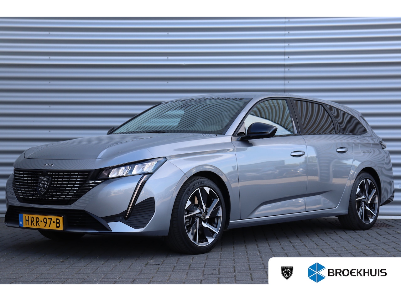 Peugeot 308 SW - 1.6 HYBRID 180PK ALLURE AVANTAGE AUTOMAAT / NAVI / LEDER / CLIMA / PDC / 17" LMV / CAMERA - AutoWereld.nl